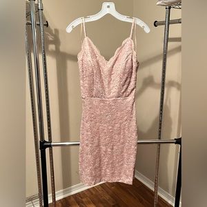 Mauve / pink lace dress with back cut out